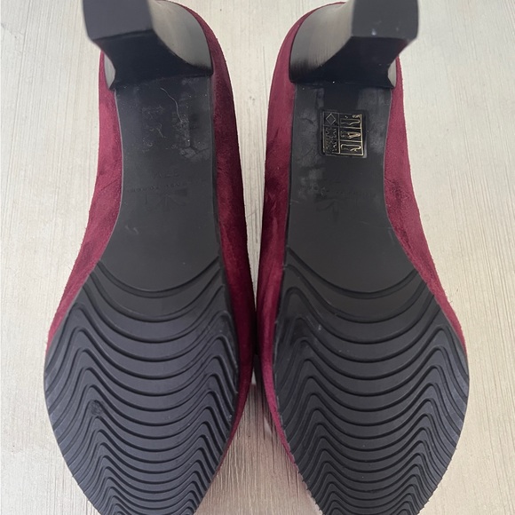 Michael Toshi Burgundy Suede with mini locks new never worn size 37.5 (7.5) - Picture 3 of 10